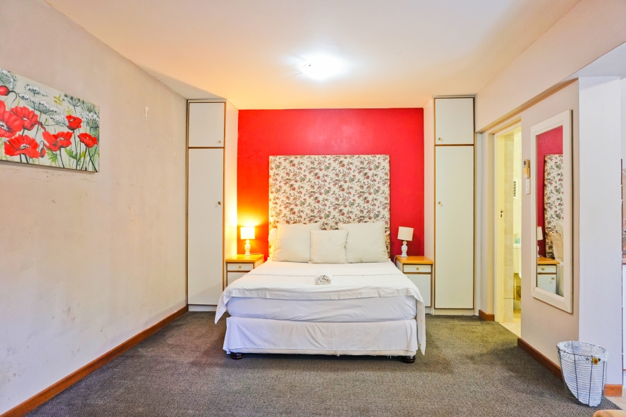 7 Bedroom Property for Sale in Nahoon Eastern Cape